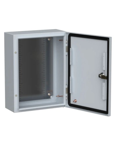 ЩМП-40.30.15 TITAN 5 УХЛ1 IP66 400x300x150 (TI5-10-N-040-030-015-66). Шкаф металлический с монтажной платой. IEK в Кирове